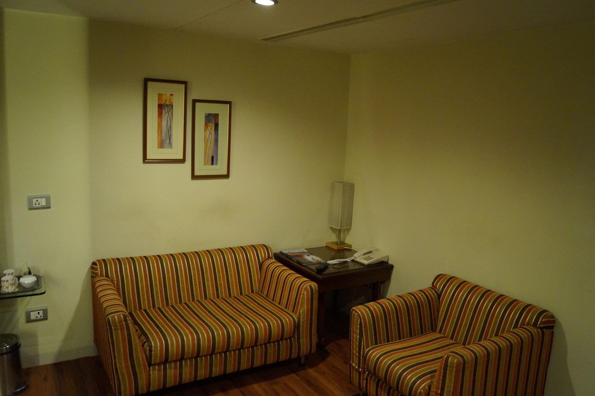 The President Hotel Bangalore Ngoại thất bức ảnh