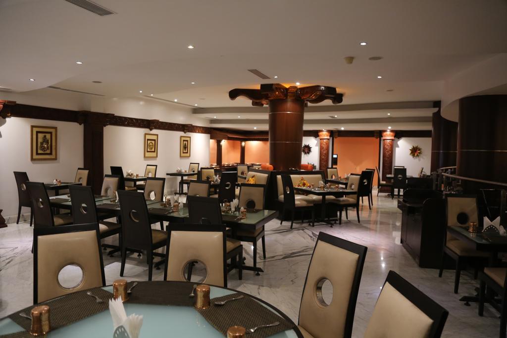 The President Hotel Bangalore Ngoại thất bức ảnh