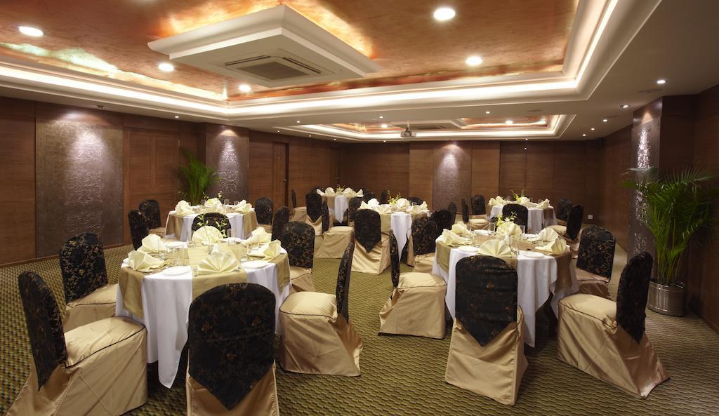 The President Hotel Bangalore Ngoại thất bức ảnh